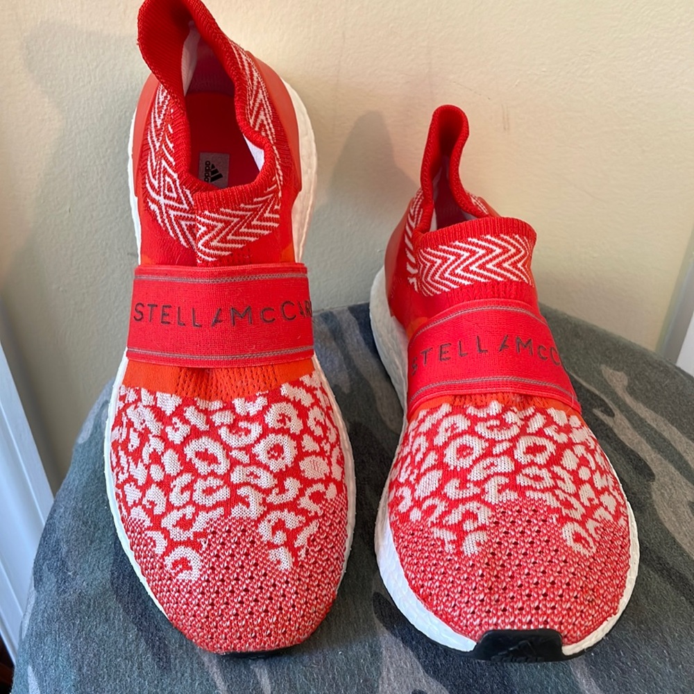 Stella McCartney adidas sneakers orange and white size 7 new never worn RARE